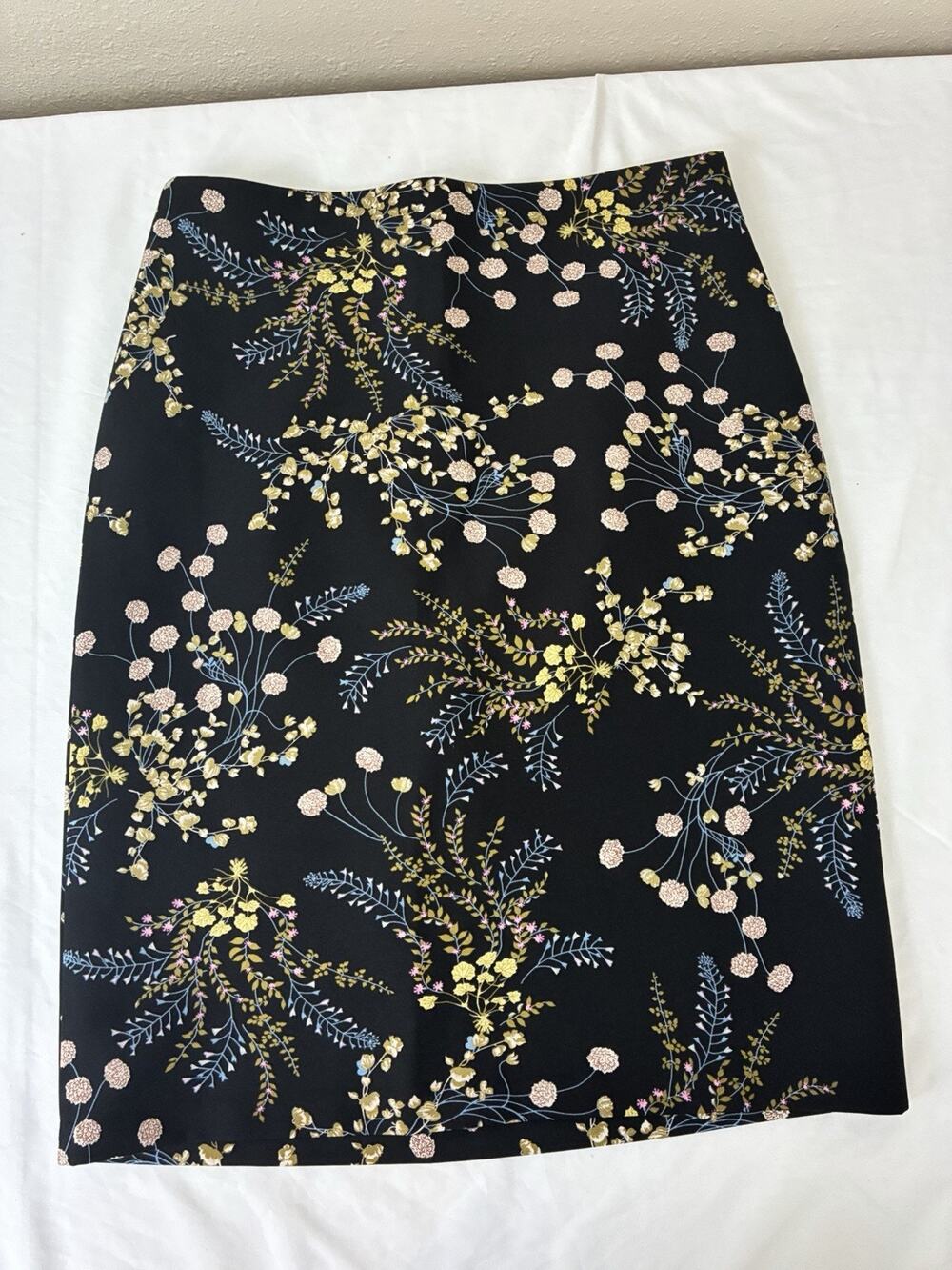 Philosophy Republic 4 Black Floral Print High Rise Stretch Pencil Skirt